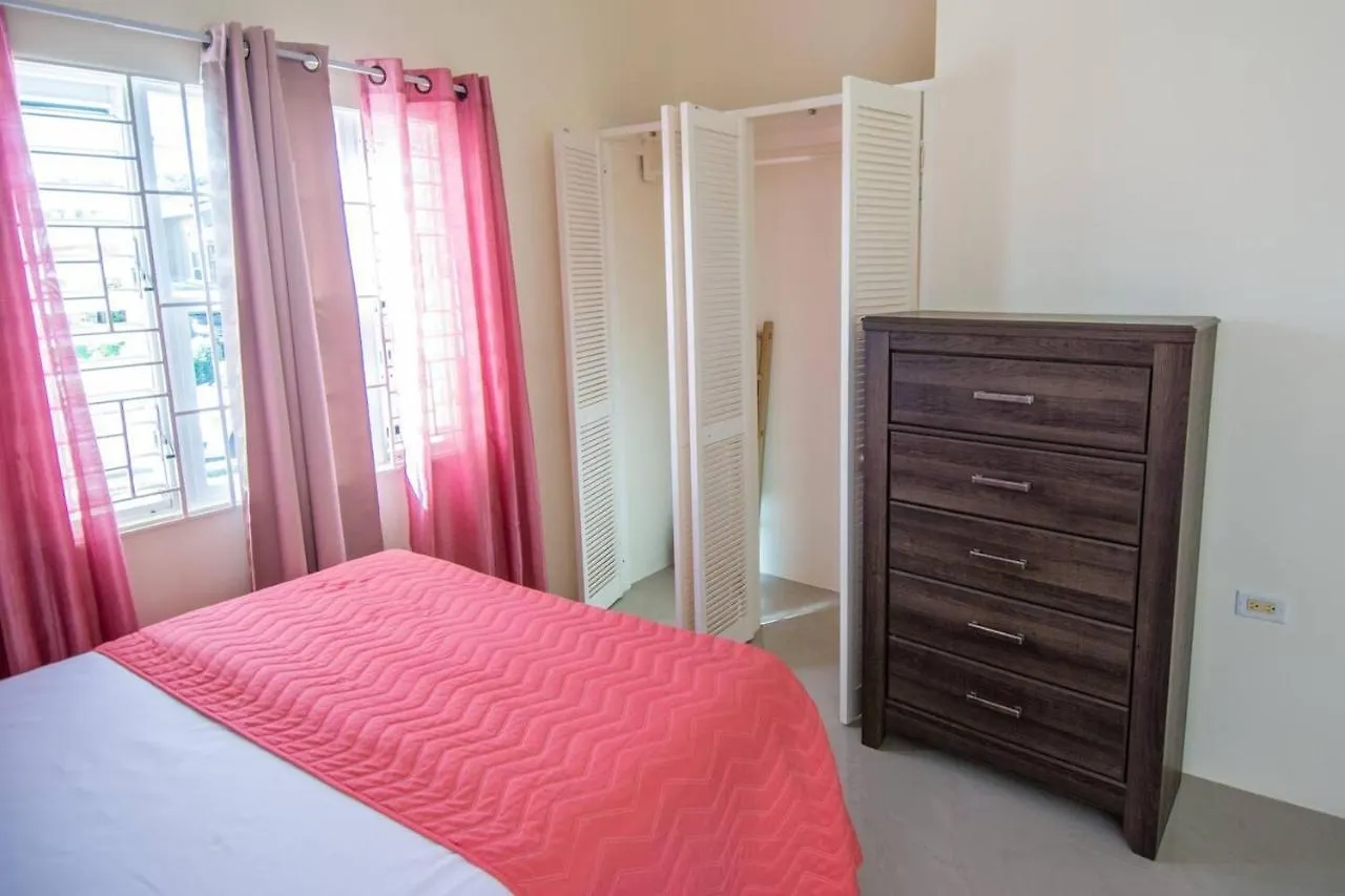 Captivating 2-Bed House In Falmouth 0*,  Giamaica